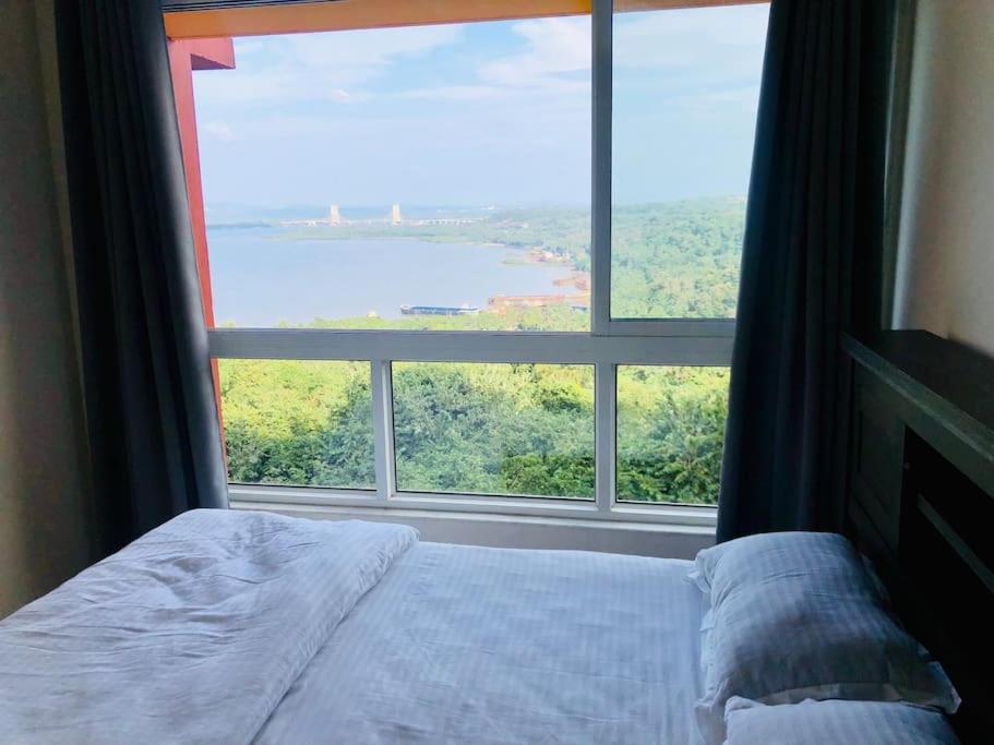 Lovely 2-Bedroom Sea View Serviced Apartment Dabolim Goa Εξωτερικό φωτογραφία
