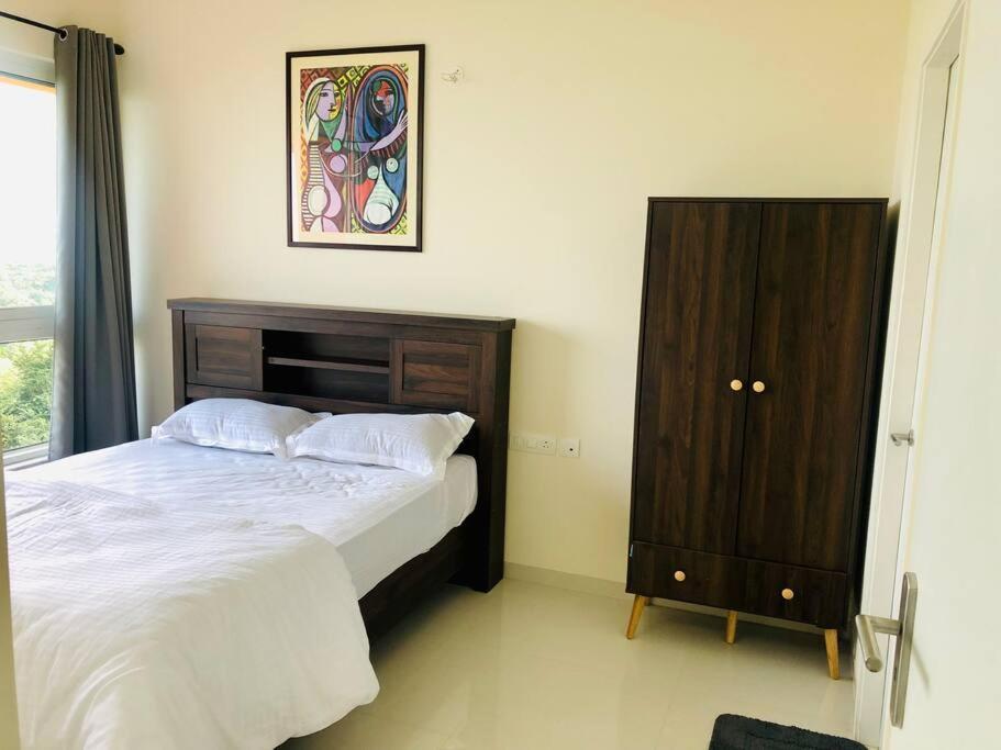 Lovely 2-Bedroom Sea View Serviced Apartment Dabolim Goa Εξωτερικό φωτογραφία